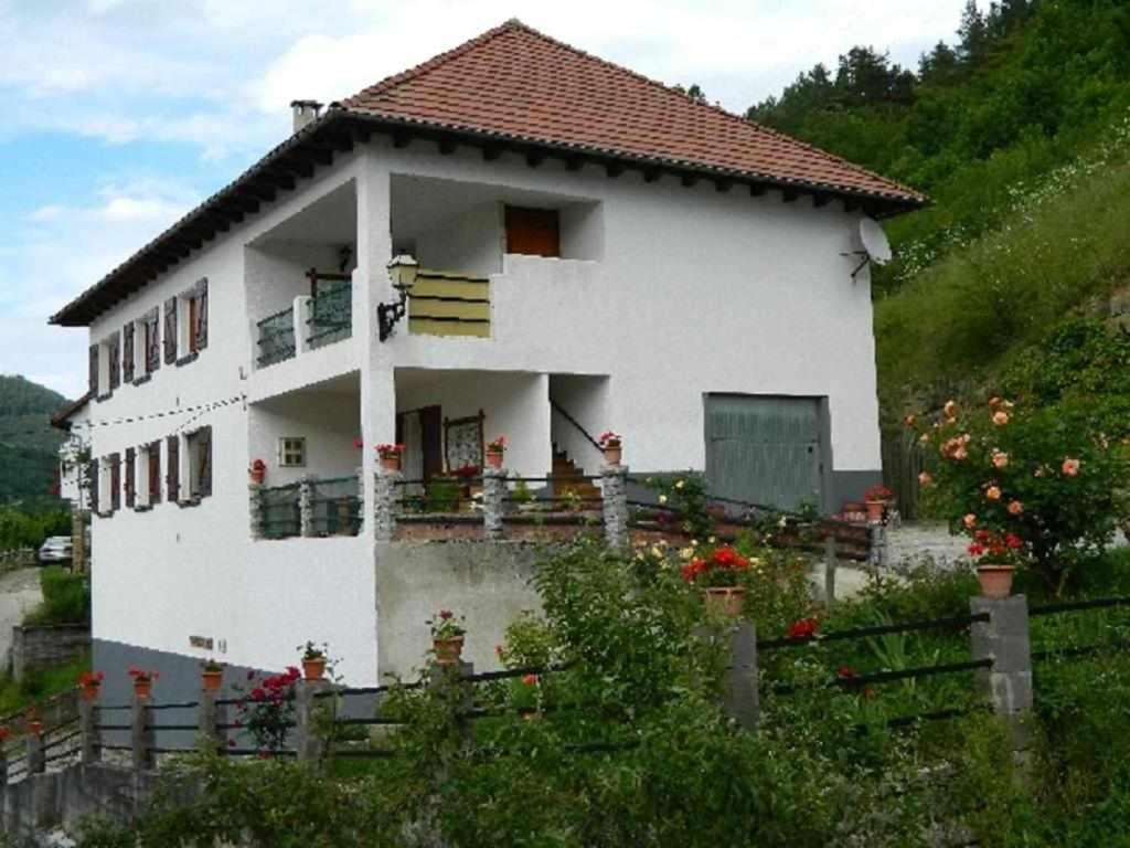 Casa Rural Mantxoalorra Ochagavía Exterior foto